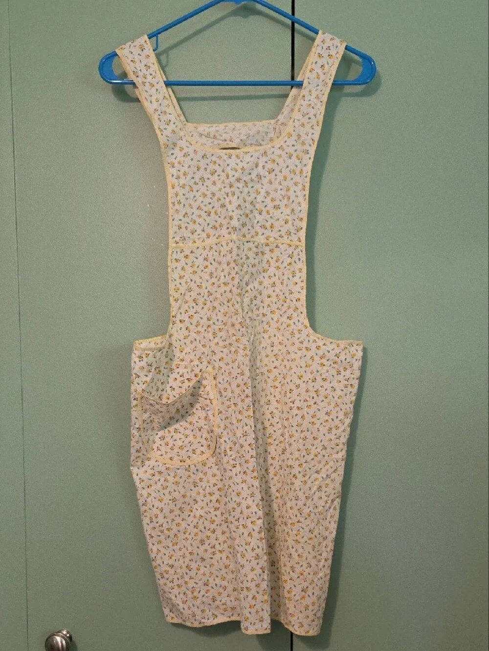 Handmade Vintage Floral Apron White and Yellow